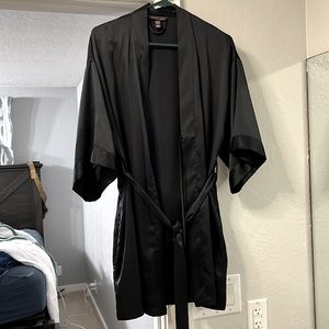 Black VS robe